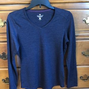 Long sleeve v-neck lightweight merino wool shirt